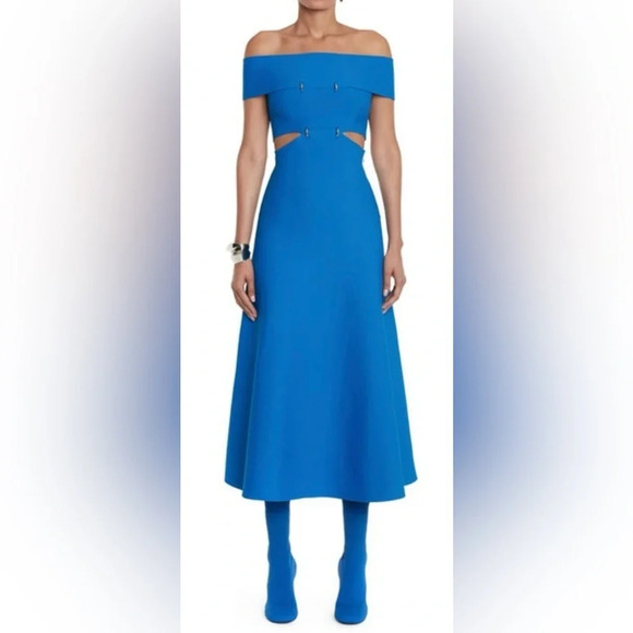 Alexander McQueen Embellished cutout off-the-shoulder stretch-knit midi dress - Picture 3 of 14